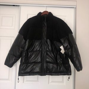Good American Black Sherpa Puffer Jacket